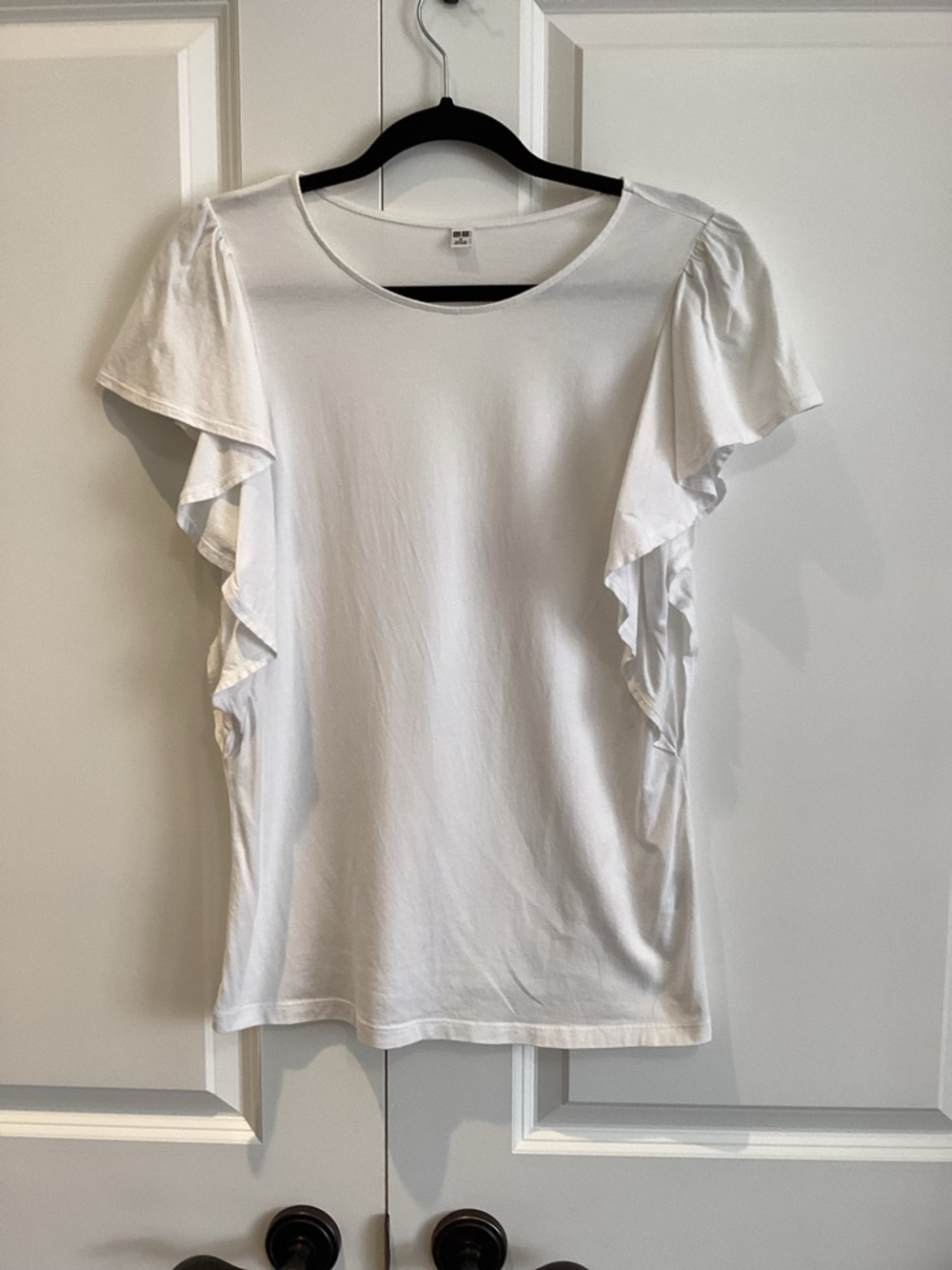 Uniqlo White T-Shirt